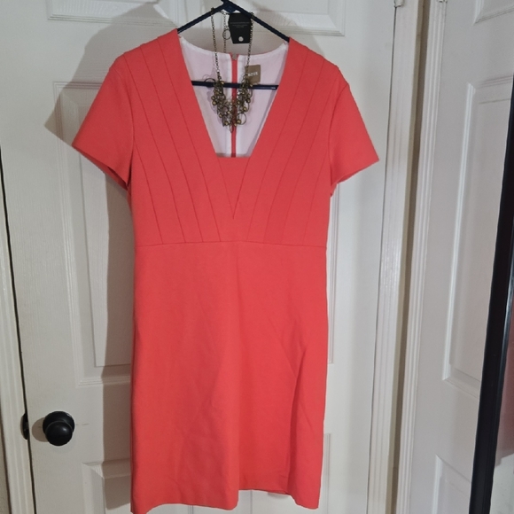 Hugo Boss Coral Dress Made In Turkey With Matching Necklace - Picture 1 of 6